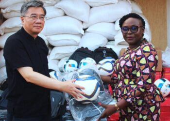 Chao Weidong a lancé les Consultations médicales de solidarité Chine-Togo 2025